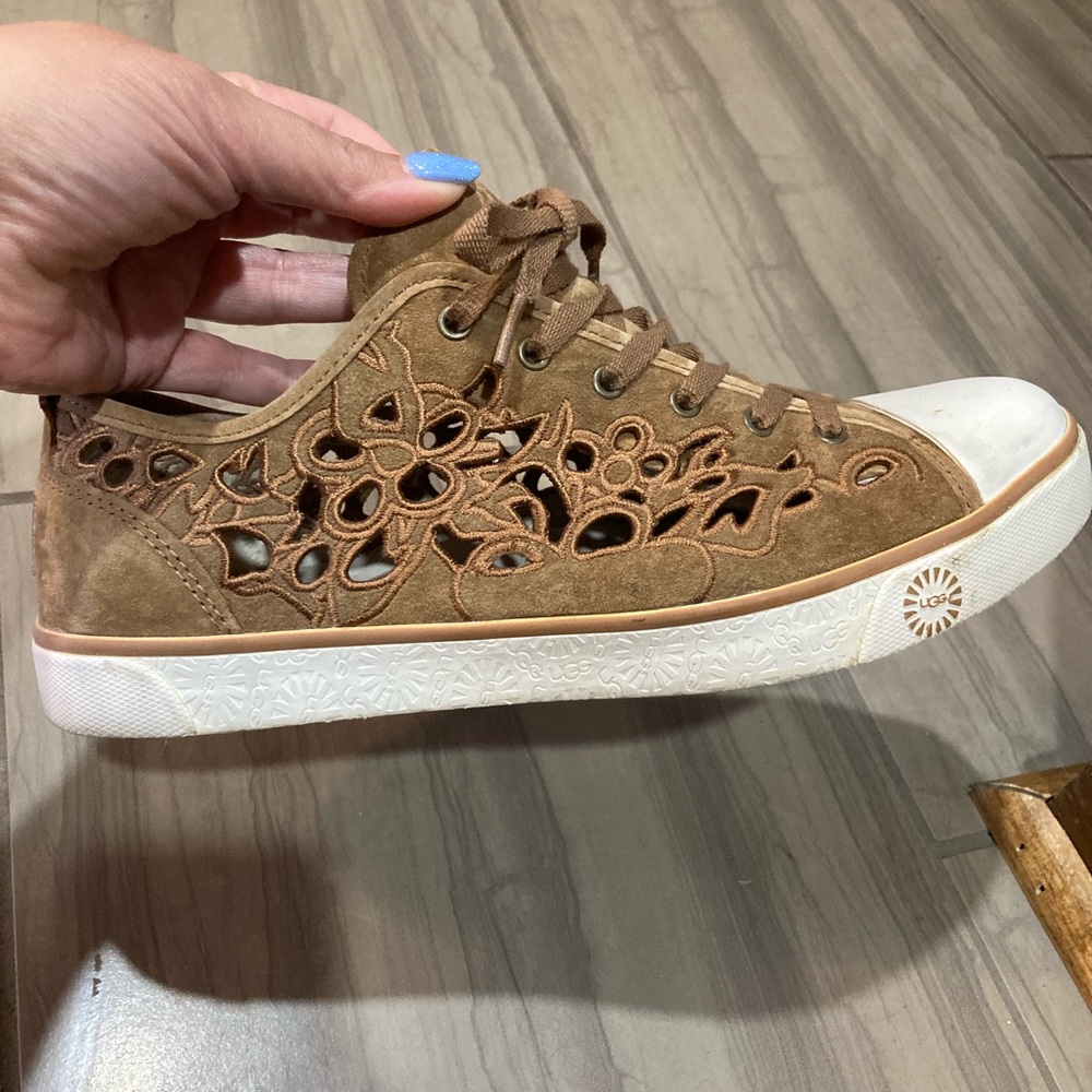 UGG tennis shoes